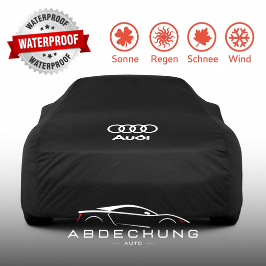 Audi mit wasserdichter, maßgeschneiderter Outdoor-Autoabdeckung auf einer Einfahrt in Deutschland